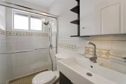 905 Mandarin Isle, Fort Lauderdale, FL 33315 - Photo 32