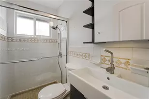 905 Mandarin Isle, Fort Lauderdale, FL 33315 - Photo 32