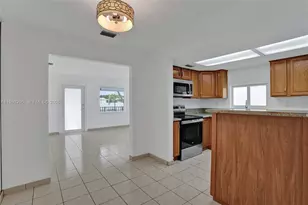 877 W 33rd St, Hialeah, FL 33012 - Photo 22