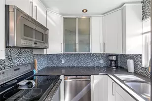 121 Prescott F, Deerfield Beach, FL 33442 - Photo 6