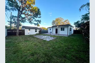 1715 NW 180th Ter, Miami Gardens, FL 33056 - Photo 34