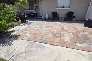 712 SE 8th St, Cape Coral, FL 33990 - Photo 4