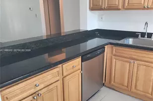 8059 SW 21st Ct, Miramar, FL 33025 - Photo 4