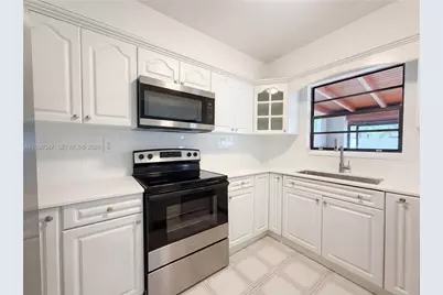 6330 SW 135th Ave #39, Miami, FL 33183 - Photo 2
