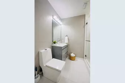 9069 NW 193rd St, Hialeah, FL 33018 - Photo 12