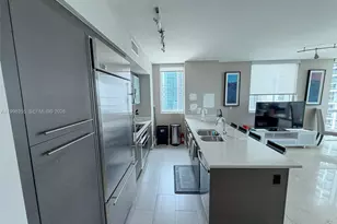 500 Brickell Ave, Miami, FL 33131 - Photo 2