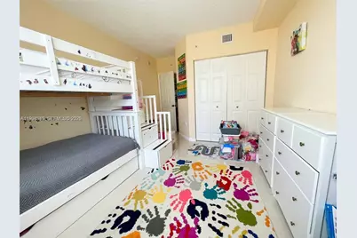 17100 N Bay Rd #1502, Sunny Isles Beach, FL 33160 - Photo 14