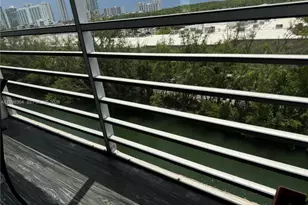 3660 NE 166th St, North Miami Beach, FL 33160 - Photo 14