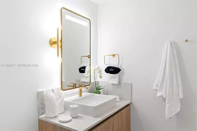 601 NE 1 St #2716, Miami, FL 33132 - Photo 24