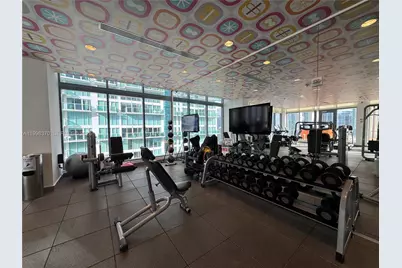 31 SE 6th St #303, Miami, FL 33131 - Photo 36