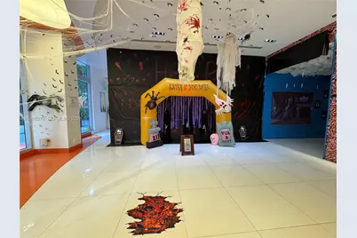 31 SE 6th St #303, Miami, FL 33131 - Photo 20