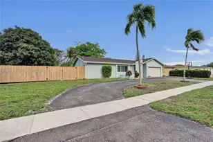 460 SW 66th Ave, Margate, FL 33068 - Photo 4