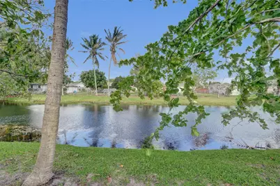 460 SW 66th Ave, Margate, FL 33068 - Photo 2