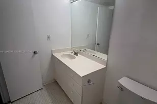 19390 Collins Ave, Sunny Isles Beach, FL 33160 - Photo 18