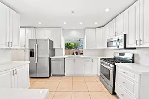19911 SW 84th Ave, Cutler Bay, FL 33189 - Photo 12