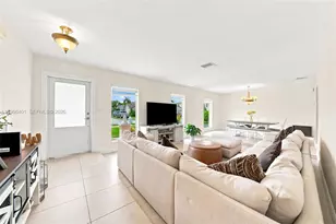 19911 SW 84th Ave, Cutler Bay, FL 33189 - Photo 8