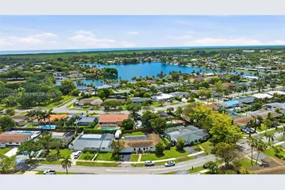 19911 SW 84th Ave, Cutler Bay, FL 33189 - Photo 22