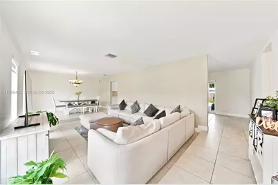 19911 SW 84th Ave, Cutler Bay, FL 33189 - Photo 8