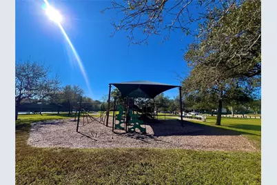 19911 SW 84th Ave, Cutler Bay, FL 33189 - Photo 56