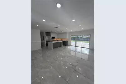 596 Ragan Dr, Miami Springs, FL 33166 - Photo 14