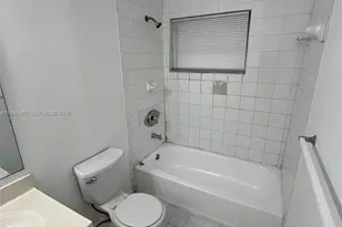 58 SW 14th Terrace, Homestead, FL 33030 - Photo 4