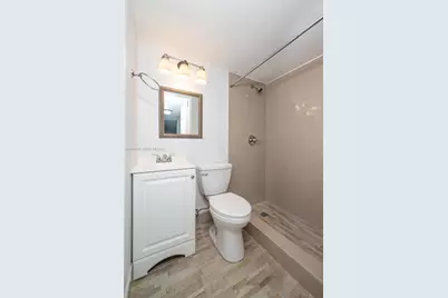 671 NE 195th St #114E, Miami, FL 33179 - Photo 12