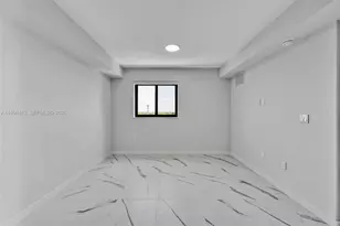 840 NE 130th St, North Miami, FL 33161 - Photo 12