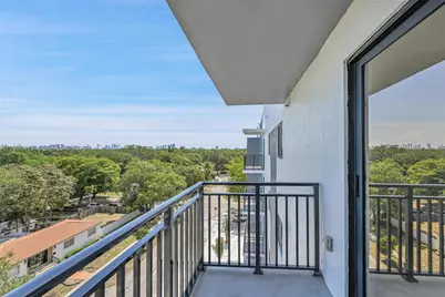 840 NE 130th Street #601, North Miami, FL 33161 - Photo 2
