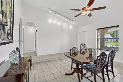 10471 NW 21st Ct, Sunrise, FL 33322 - Photo 6