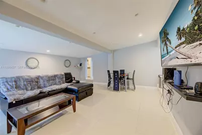 3811 SW 47 Ave, West Park, FL 33023 - Photo 10