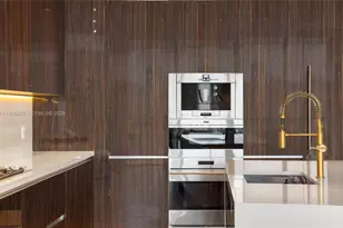 3300 NE 188th St, Aventura, FL 33180 - Photo 14