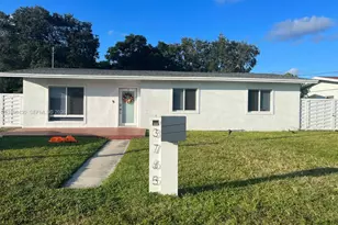 3765 NW 176th St, Miami Gardens, FL 33055 - Photo 8