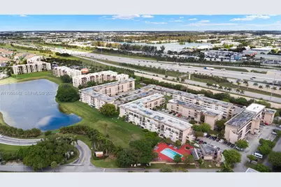 840 NW 87th Ave #405, Miami, FL 33172 - Photo 32