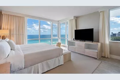 102 24th St #1520, Miami Beach, FL 33139 - Photo 2