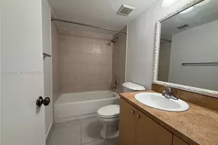 155 Lakeview Dr, Weston, FL 33326 - Photo 4