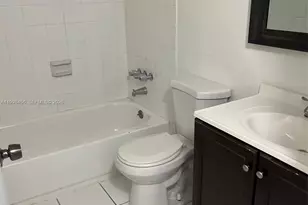 5625 W 20th Ave, Hialeah, FL 33012 - Photo 10