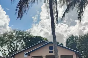 1139 Freshwater Lakes Dr, West Palm Beach, FL 33401 - Photo 2