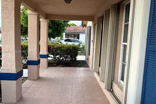 1139 Freshwater Lakes Dr, West Palm Beach, FL 33401 - Photo 4
