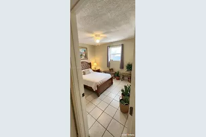 880 E 26th St, Hialeah, FL 33013 - Photo 2