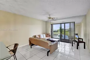 10100 NW 30th Ct, Sunrise, FL 33322 - Photo 6