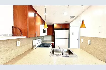 1035 West Ave #306, Miami Beach, FL 33139 - Photo 6
