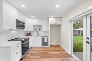 6881 Harding St, Hollywood, FL 33024 - Photo 4