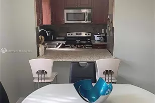 6205 SW 131st Ct, Miami, FL 33183 - Photo 6