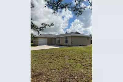 592 SW Todd Ave, Port Saint Lucie, FL 34983 - Photo 2