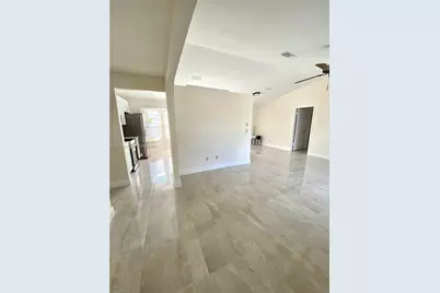 592 SW Todd Ave, Port Saint Lucie, FL 34983 - Photo 6