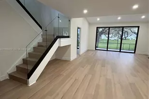 9881 NW 52nd Terrace, Doral, FL 33178 - Photo 32