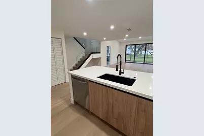 9881 NW 52nd Ter #9881, Doral, FL 33178 - Photo 10