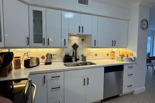 3600 Mystic Pointe Dr, Aventura, FL 33180 - Photo 4