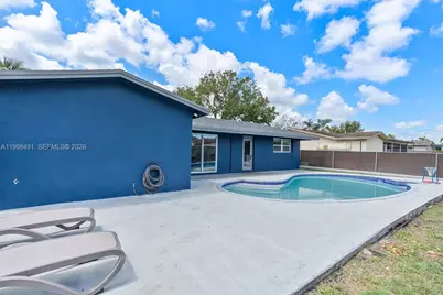 11841 NW 30th Pl, Sunrise, FL 33323 - Photo 2