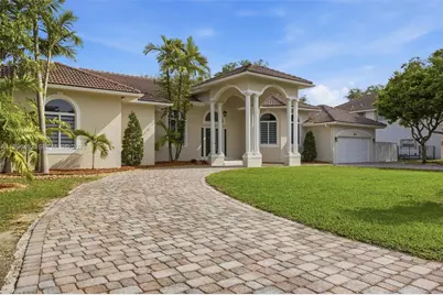 9717 SW 94th Ter, Miami, FL 33176 - Photo 2